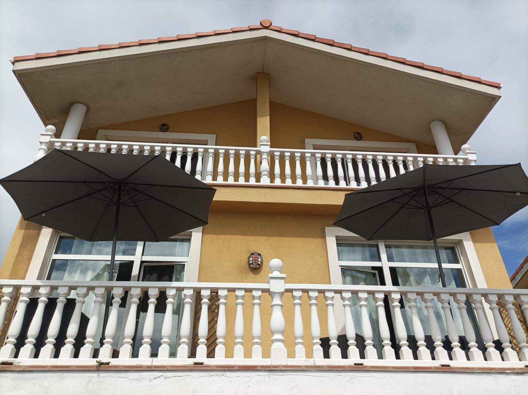 La Carinosa Villa Naveces ภายนอก รูปภาพ